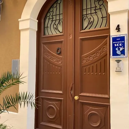 לינה וארוחת בוקר Benvenuti Al Sud ברינדיזי